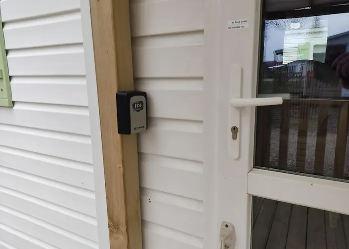 Smart Athen Mit Terrasse, Ca 15min Europapark, Rulantica Horská chata *