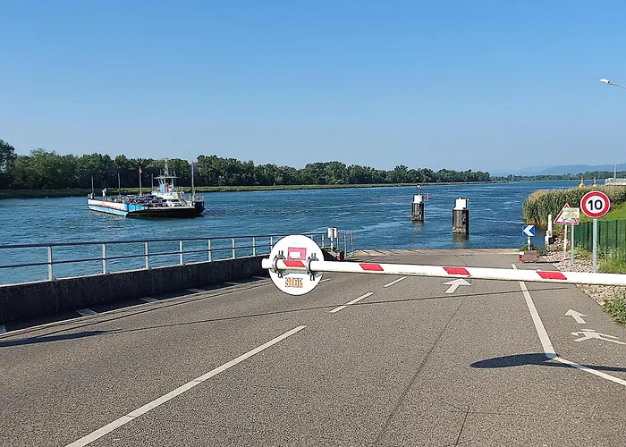 Smart Athen Mit Terrasse, Ca 15min Europapark, Rulantica *